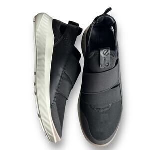 Ecco St 1 Black White Leather Slip On Sneakers Shoes Womens Size 37 6 6.5